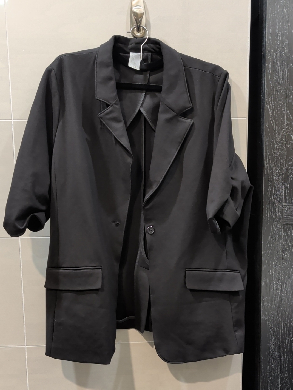 Cotidie XXL Women's Black Relaxed Single-Button Blazer